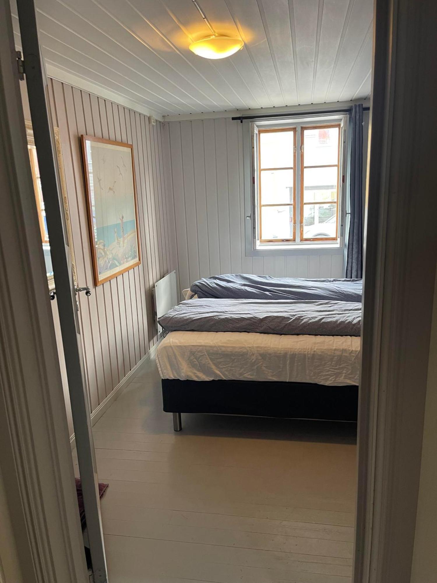 Sjarmerende Historisk Midt I Apartment